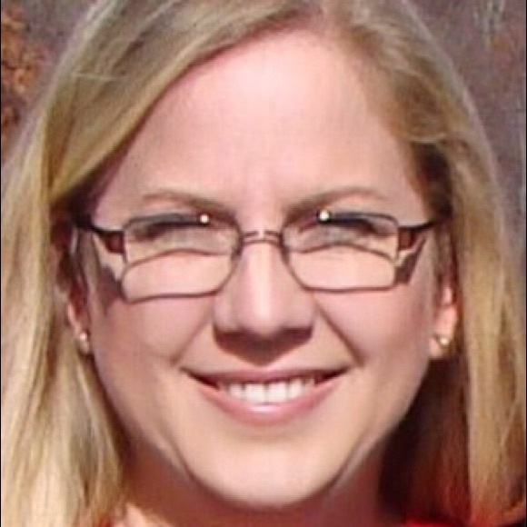 Meet your Posher, Doreen - Picture 2 of 2